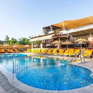  Otel Kriss